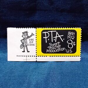Uncirculated USA 1972 Parent Teacher Association (PTA) 8 Cent Stamp!!